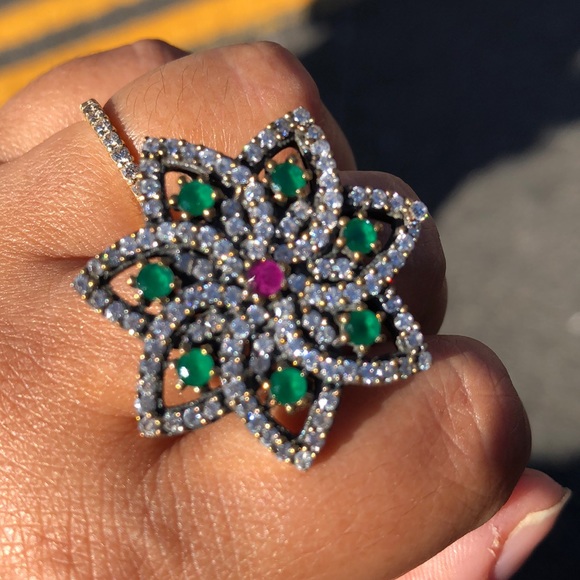 Star silver ring jade & ruby - Picture 2 of 3